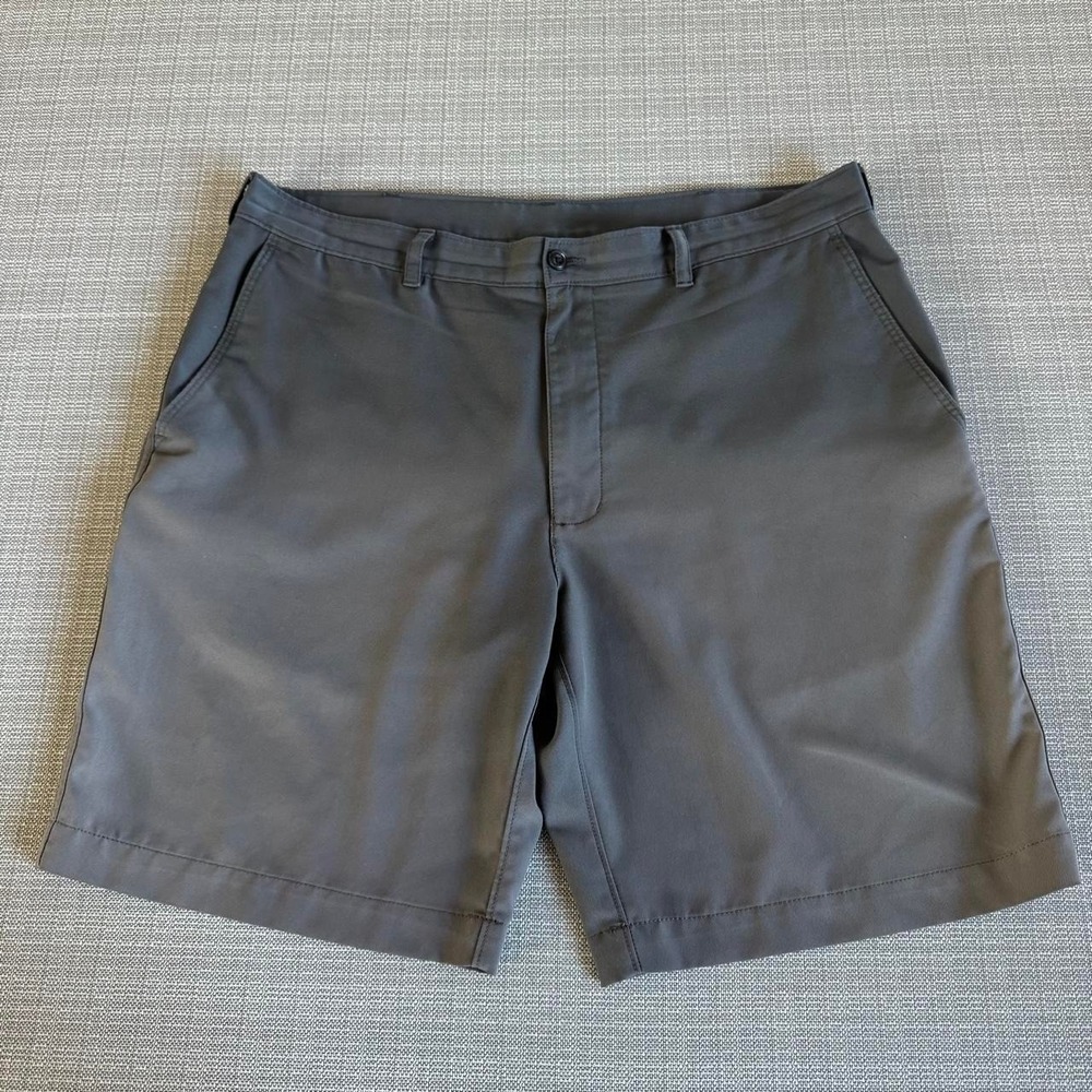 Gray PGA Tour golf shorts men's size 38